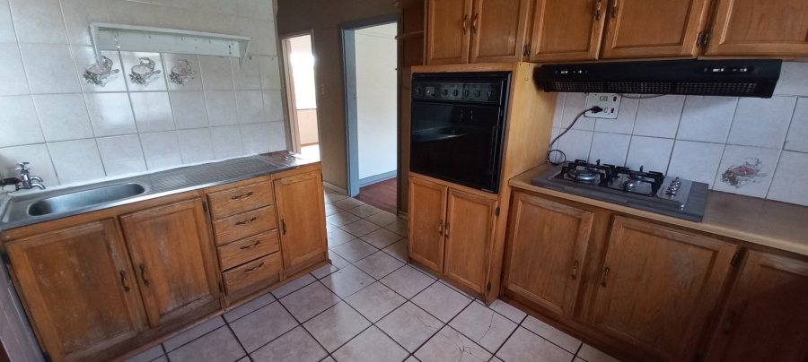 To Let 3 Bedroom Property for Rent in Staffords Hill Free State